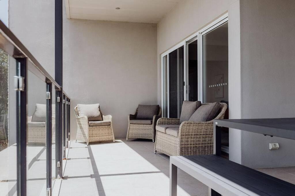 Apartment On James Bicheno Bagian luar foto