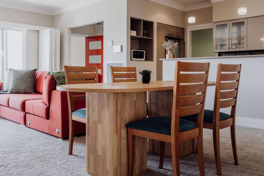 Apartment On James Bicheno Bagian luar foto